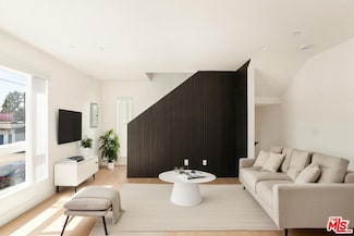 2700 Fletcher Dr Unit 3045, Los Angeles, CA 90039