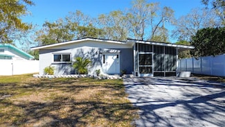 813 Helena Dr, Largo, FL 33770