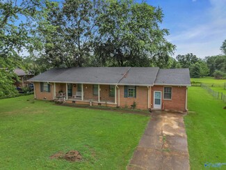 1304 Aston St, Athens, AL 35611