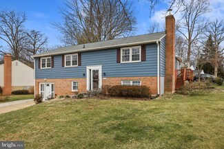 8108 Bright Meadows Ln, Dunn Loring, VA 22027
