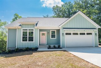 281 Dublin Ln, Columbus, NC 28722
