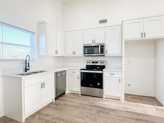 2817 Vinnie St Unit B, Greenville, TX 75401