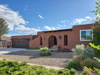 2121 Candelero St, Santa Fe, NM 87505