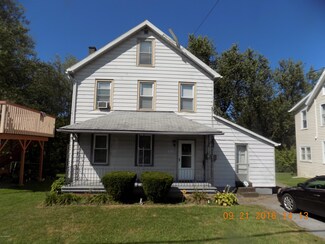262 Montgomery St, Montgomery, PA 17752