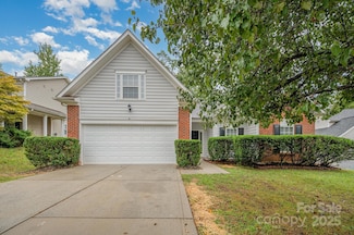 6043 Shining Oak Ln, Charlotte, NC 28269