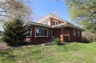 600 N Main St, Windsor, MO 65360