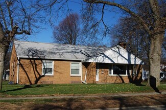 609 Glendale Blvd, Kalamazoo, MI 49004