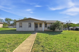 300 E 5th St, Springtown, TX 76082
