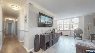 712 N Broad St Unit 2A, Elizabeth, NJ 07208