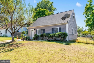 121 Cabbel Dr, Manassas Park, VA 20111