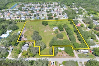 10107 Chapmans Ranch Rd, Riverview, FL 33578