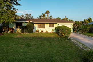 2511 SE Marius St, Port Saint Lucie, FL 34952