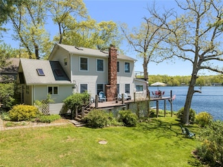 132 W Shore Dr, Exeter, RI 02822