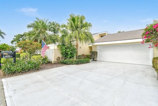 17187 Bay St, Jupiter, FL 33477