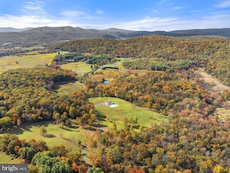 4050 Carrington Rd, Delaplane, VA 20144