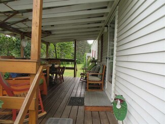 10 Spruce Park Dr, Plainfield, NH 03781