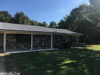 608 E Oakland St, Monticello, AR 71655