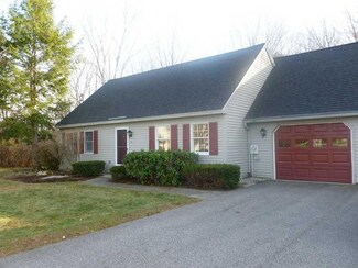 4 Riverbend Dr, Yarmouth, ME 04096