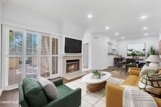 5792 Oak Bend Ln Unit 106, Oak Park, CA 91377