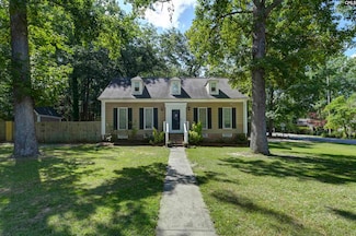 2 Forest Trace Ct, Columbia, SC 29204