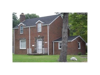 589 S Schenley Ave, Youngstown, OH 44509