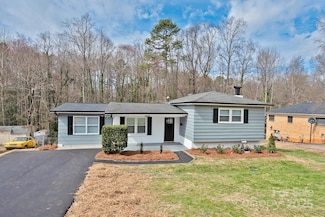 1404 Nottingham Rd, Kannapolis, NC 28081