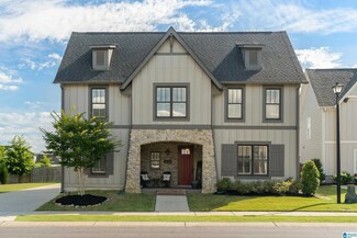 3141 Sydenton Dr, Hoover, AL 35244