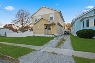 39 Woodcrest Ave, Stratford, CT 06614