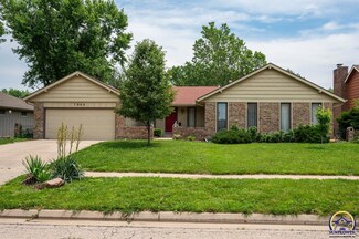 1806 SW Arrowhead Rd, Topeka, KS 66604