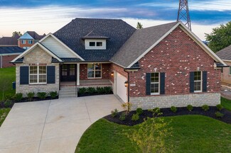 924 Willow Pointe Dr, Louisville, KY 40299