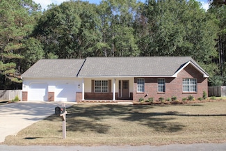 12 Southdown Rd, Sumrall, MS 39482