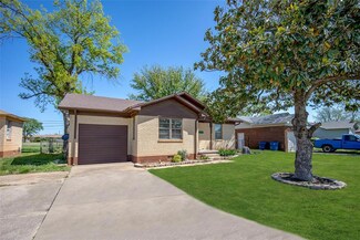 928 Cherokee Place, Lindsay, OK 73052