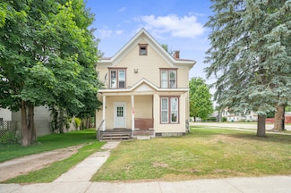 405 E 5th St, Evart, MI 49631