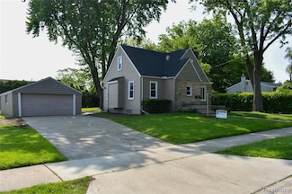 3434 Durham Rd, Royal Oak, MI 48073