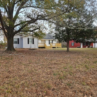 411 Georgia Rd, Edgefield, SC 29824