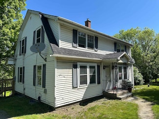 1763 Pucker St, Stowe, VT 05672
