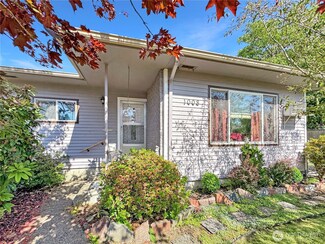 1008 F St, Centralia, WA 98531