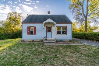5425 Highview Dr, Fort Wayne, IN 46818