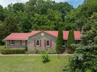 2086 Kings Hwy, Drakes Branch, VA 23937