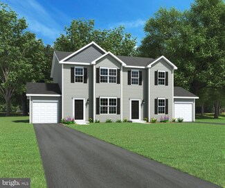 3755 Castle Dr, Dover, PA 17315