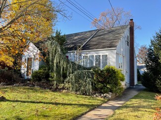 23 Robert St, South River, NJ 08882