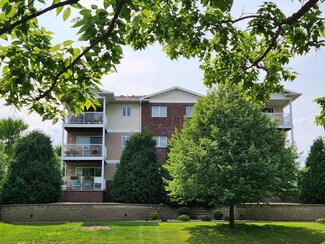 300 Whispering Ln Unit 212, Hastings, MN 55033