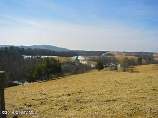 513 Quesenberry Rd NW, Willis, VA 24380