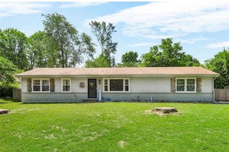 501 Park Ave, Buckner, MO 64016