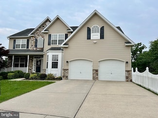 15 Boraten Cir, Royersford, PA 19468