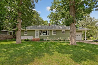 112 Lincoln Ave, Gaylord, MN 55334