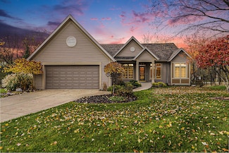 1789 Oakleigh Woods Dr NW, Grand Rapids, MI 49504