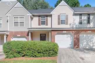9911 Birch Knoll Ct, Charlotte, NC 28213