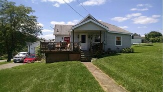 7 6th St, Claysville, PA 15323