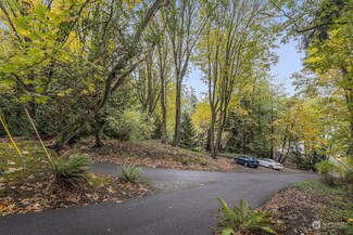 46 xx E Mercer Way, Mercer Island, WA 98040